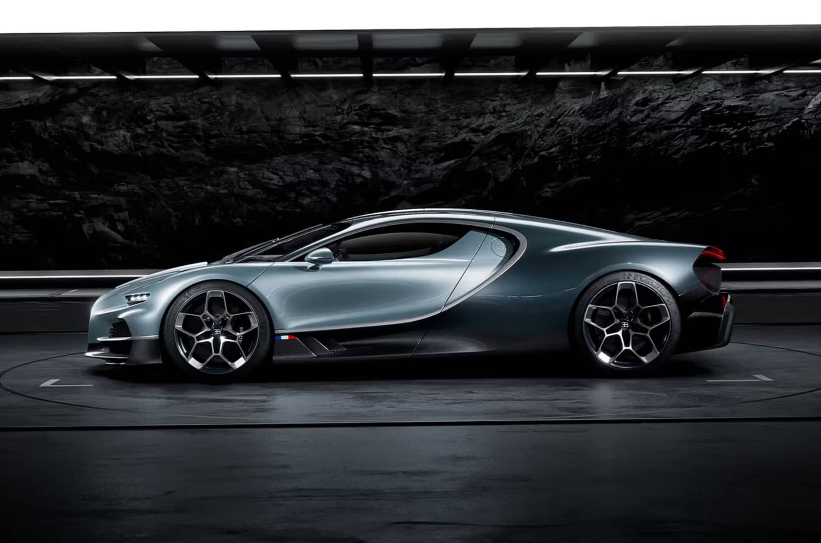 The New Bugatti Tourbillon: 1,800-HP V16 Hybrid